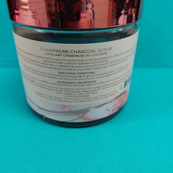 Champagne charcoal scrub - Picture 3 of 4